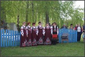День Победы 9 Мая 2011 года. Торжественный митинг у братской могилы. (фото Г.Тарнавского)