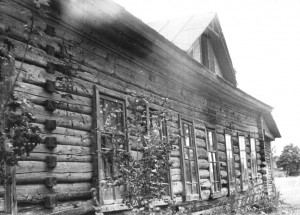 Старый клуб в с.Тимоновичи (фото Ю.Горлова)